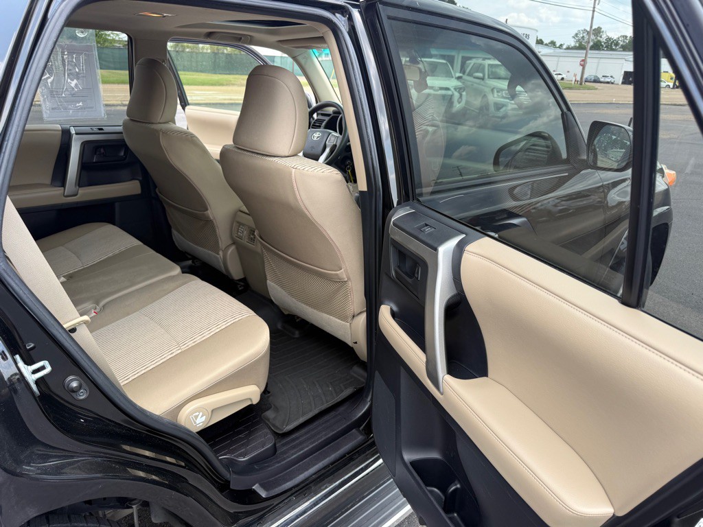 2012 Toyota 4Runner Image 26