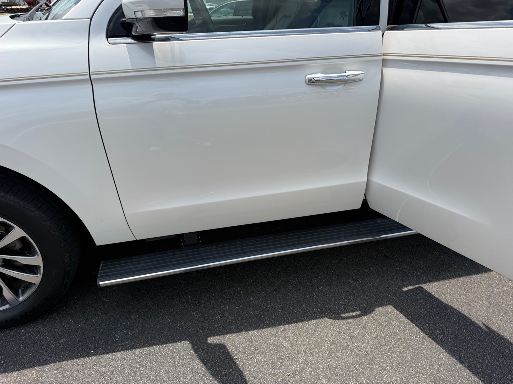2018 Ford Expedition Image 16