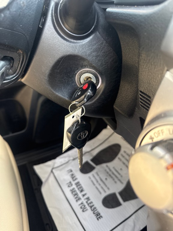 2019 Toyota 4Runner Image 28