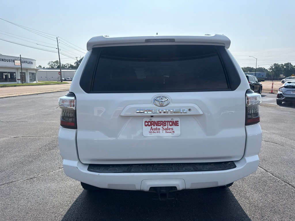 2019 Toyota 4Runner Image 8