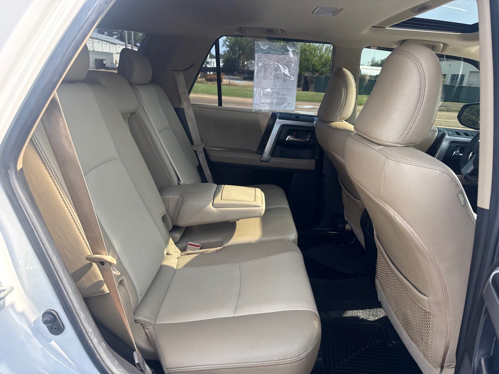 2019 Toyota 4Runner Image 24