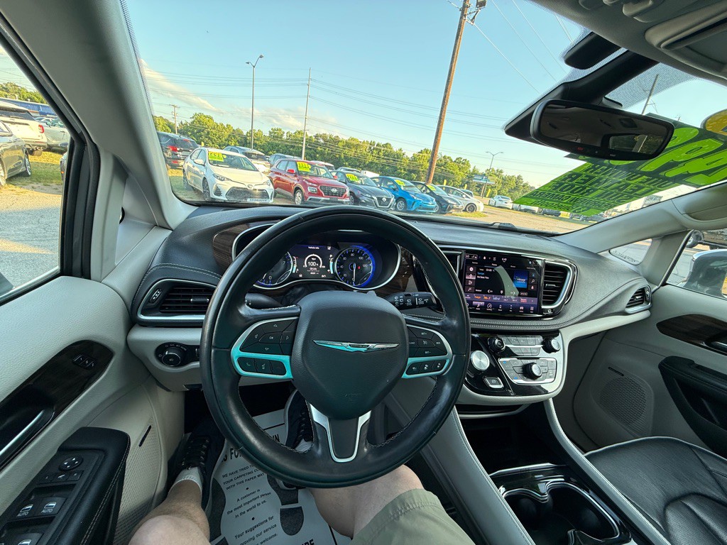 2022 Chrysler Pacifica Image 22