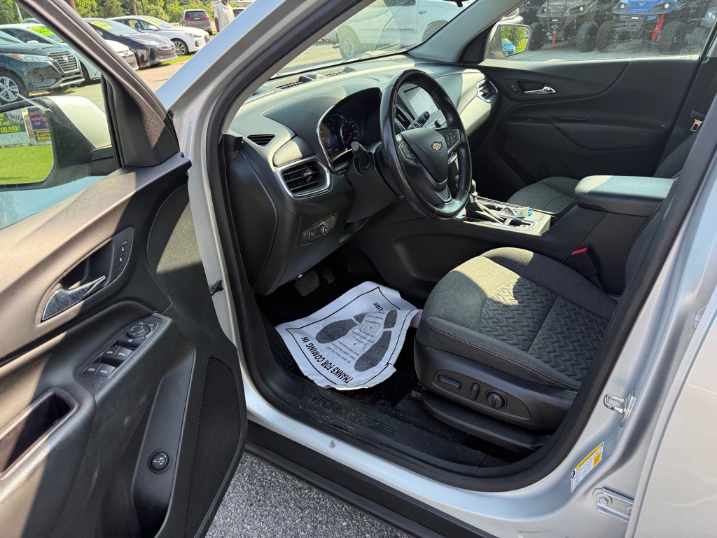 2022 Chevrolet Equinox Image 12