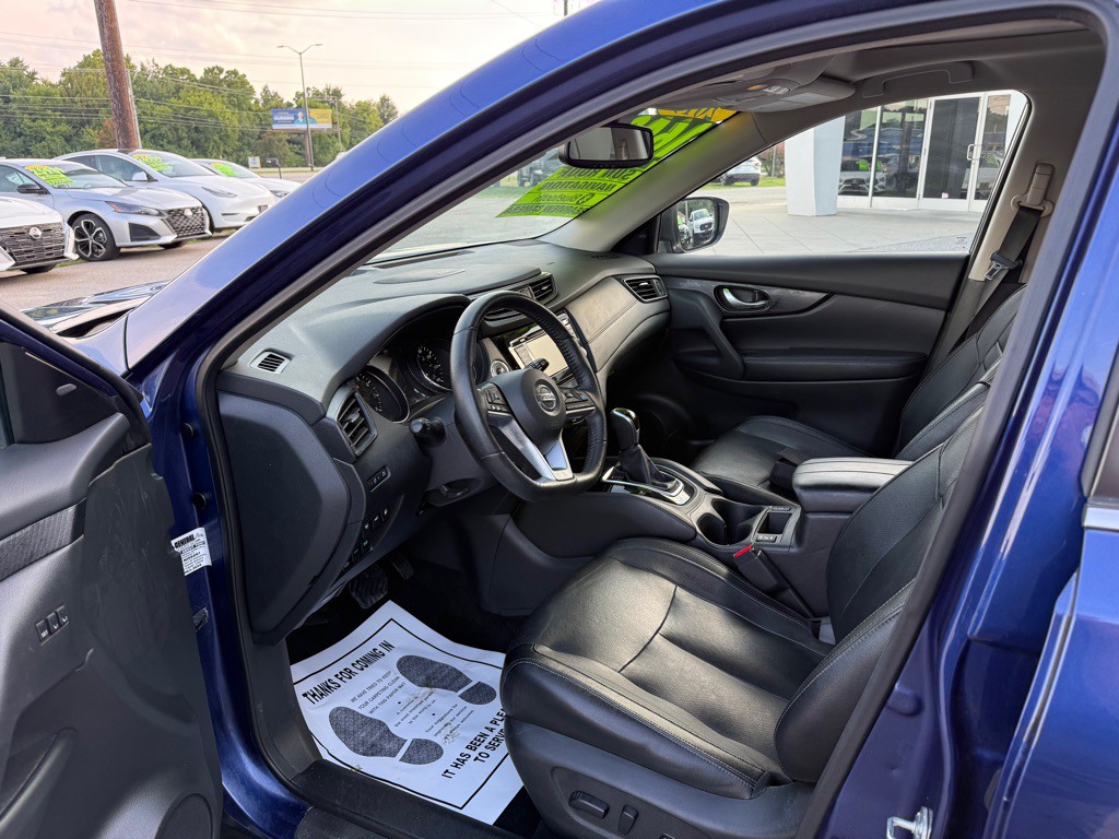 2019 Nissan Rogue Image 14