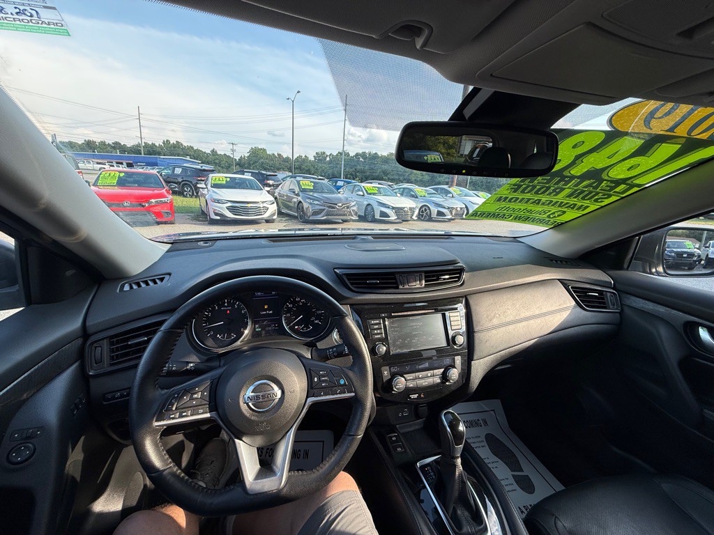 2019 Nissan Rogue Image 21