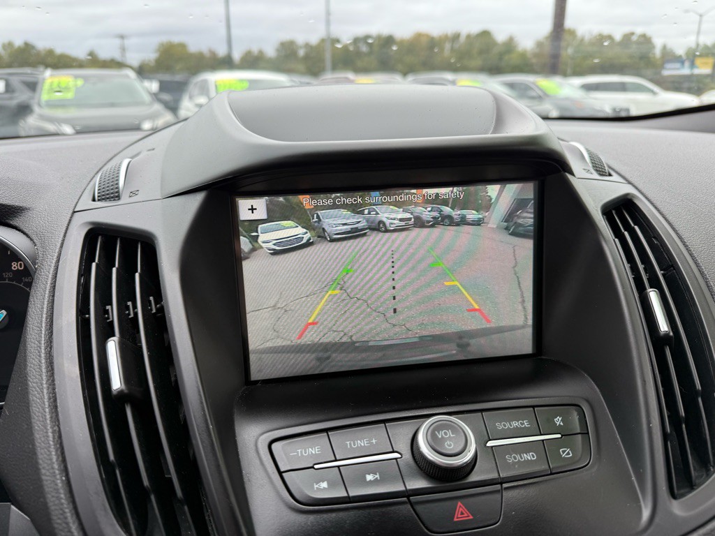2019 Ford Escape Image 16