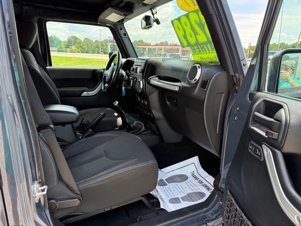 2017 Jeep Wrangler Unlimited Image 9