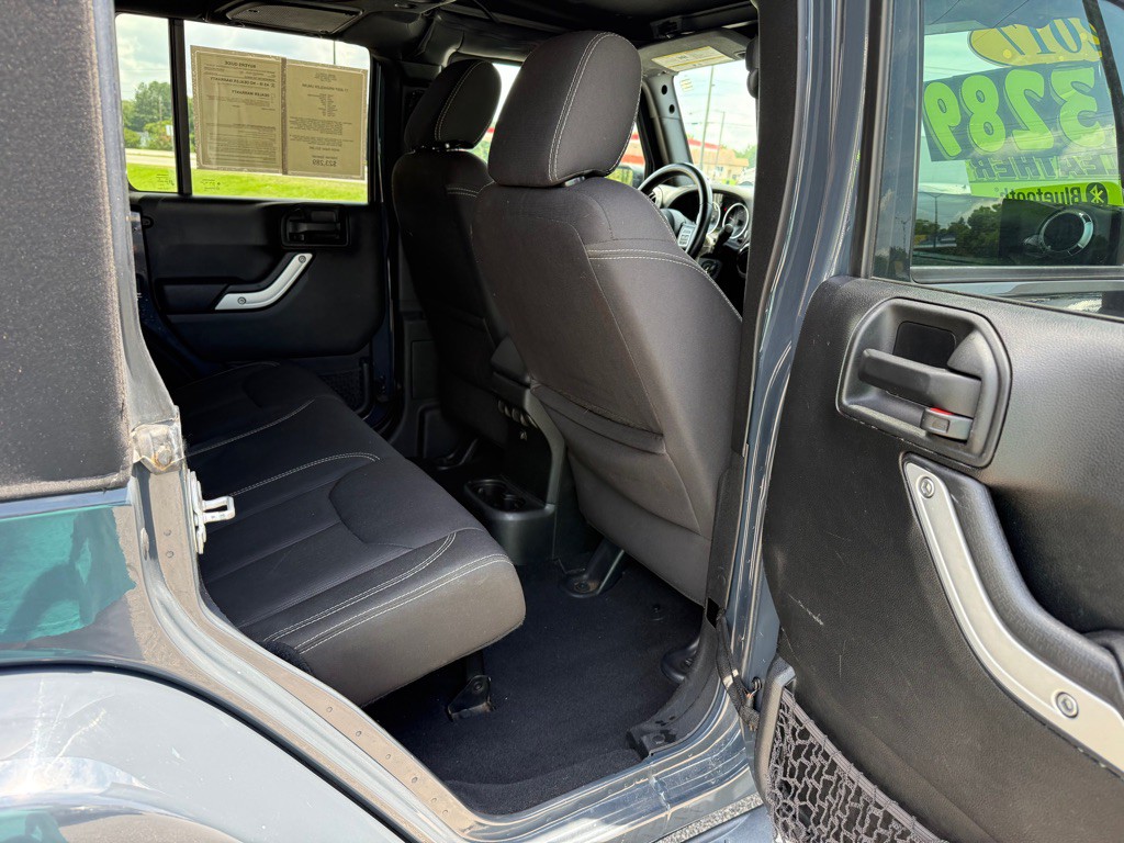 2017 Jeep Wrangler Unlimited Image 10