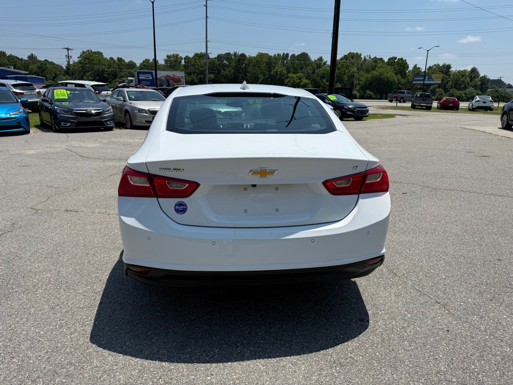 2024 Chevrolet Malibu Image 4