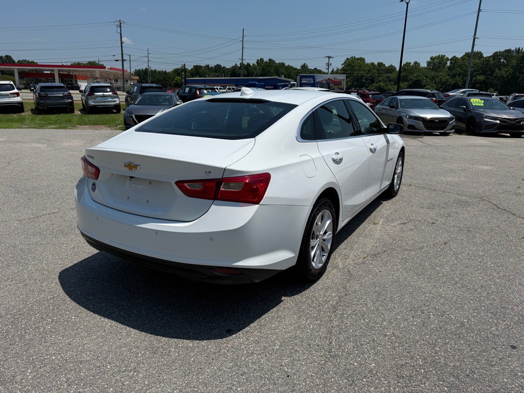 2024 Chevrolet Malibu Image 5