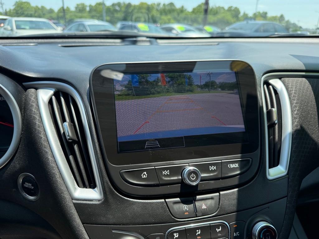 2024 Chevrolet Malibu Image 17