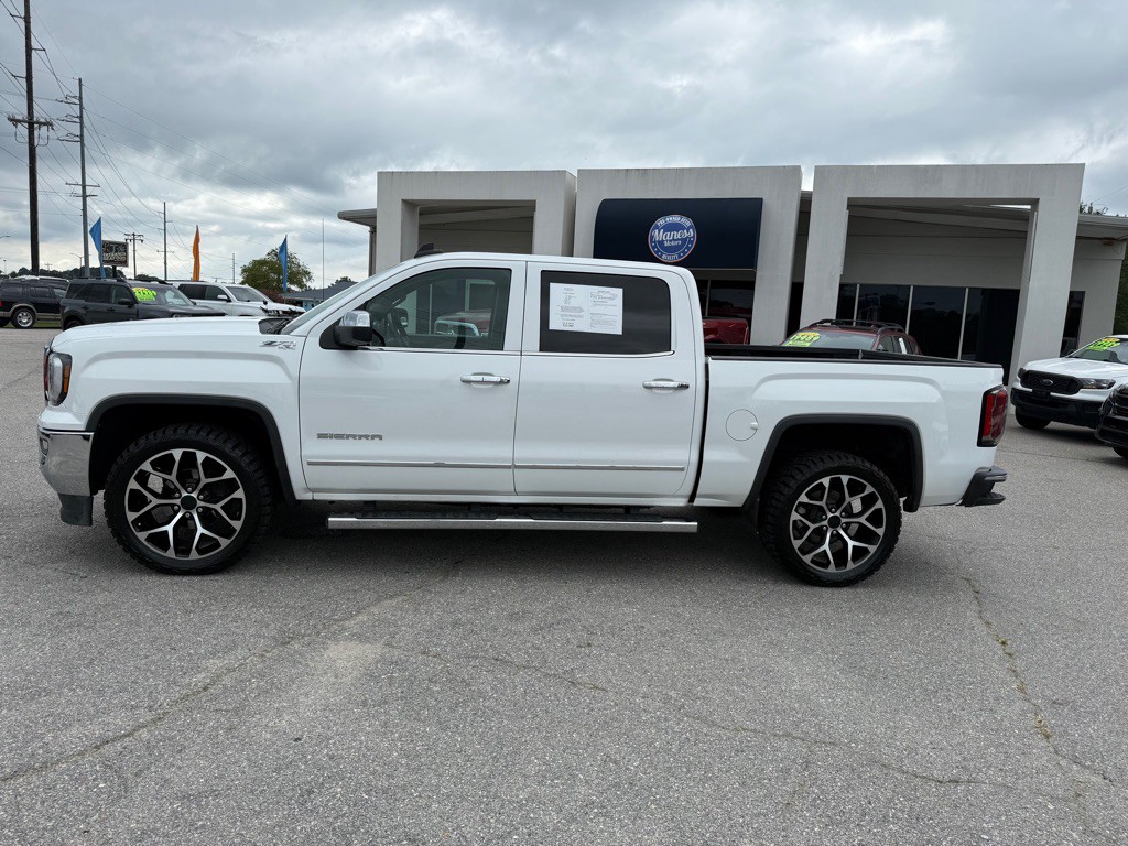 2018 GMC Sierra Image 2