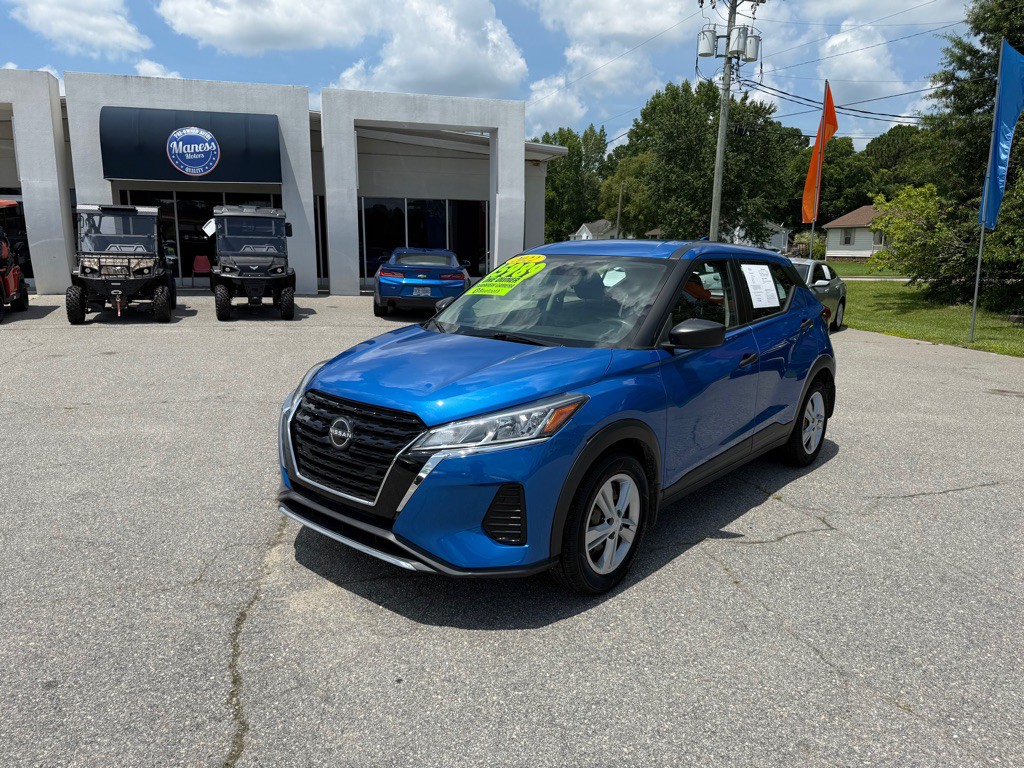 2022 Nissan Kicks Image 1