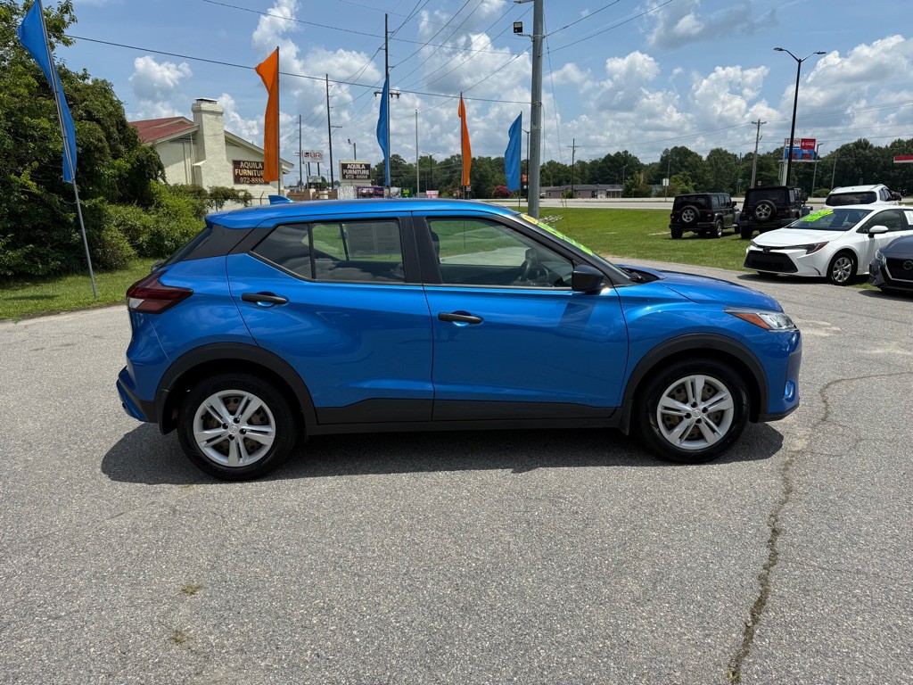 2022 Nissan Kicks Image 6