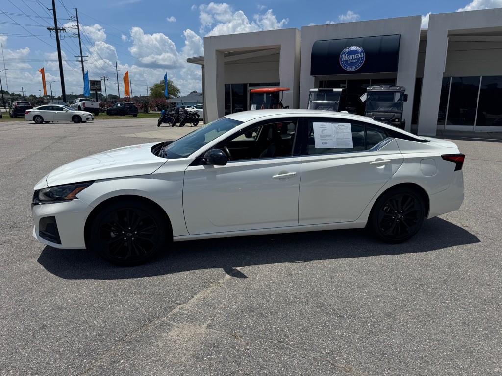 2024 Nissan Altima Image 2