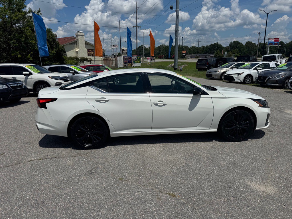 2024 Nissan Altima Image 6