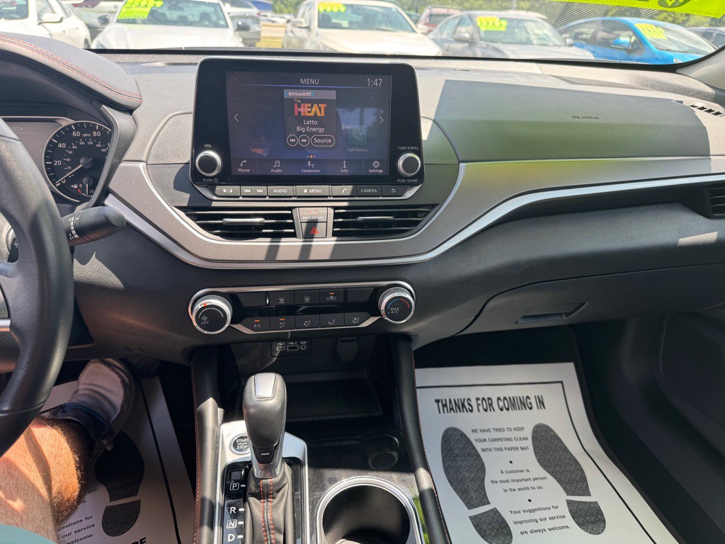 2024 Nissan Altima Image 10
