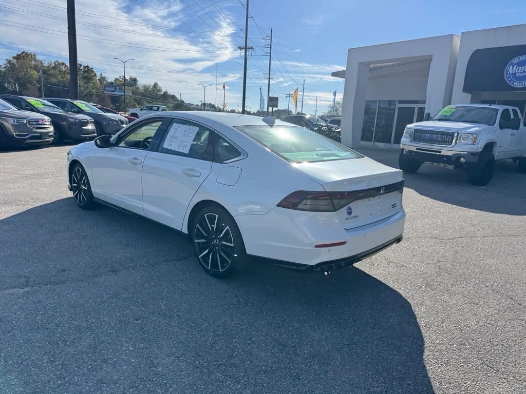 2024 Honda Accord Image 1