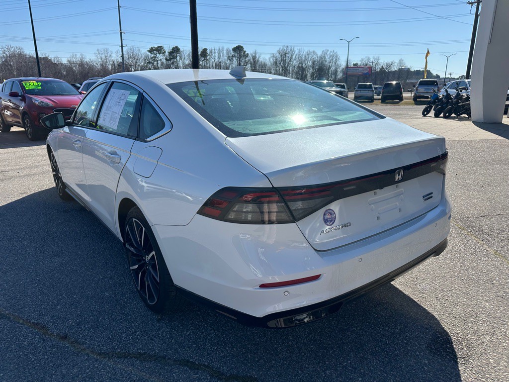 2024 Honda Accord Image 3