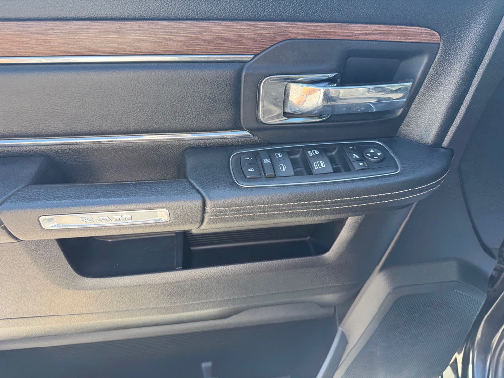 2016 RAM 1500 Image 9