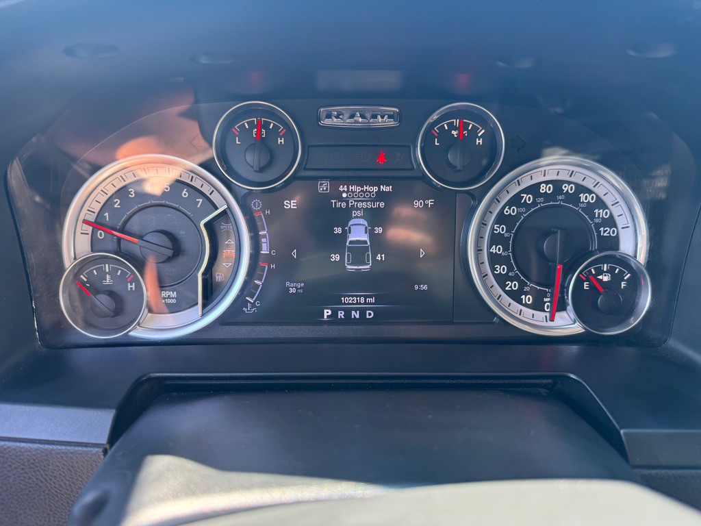 2016 RAM 1500 Image 12