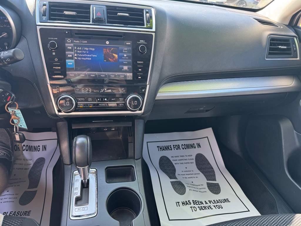 2018 Subaru Outback Image 10