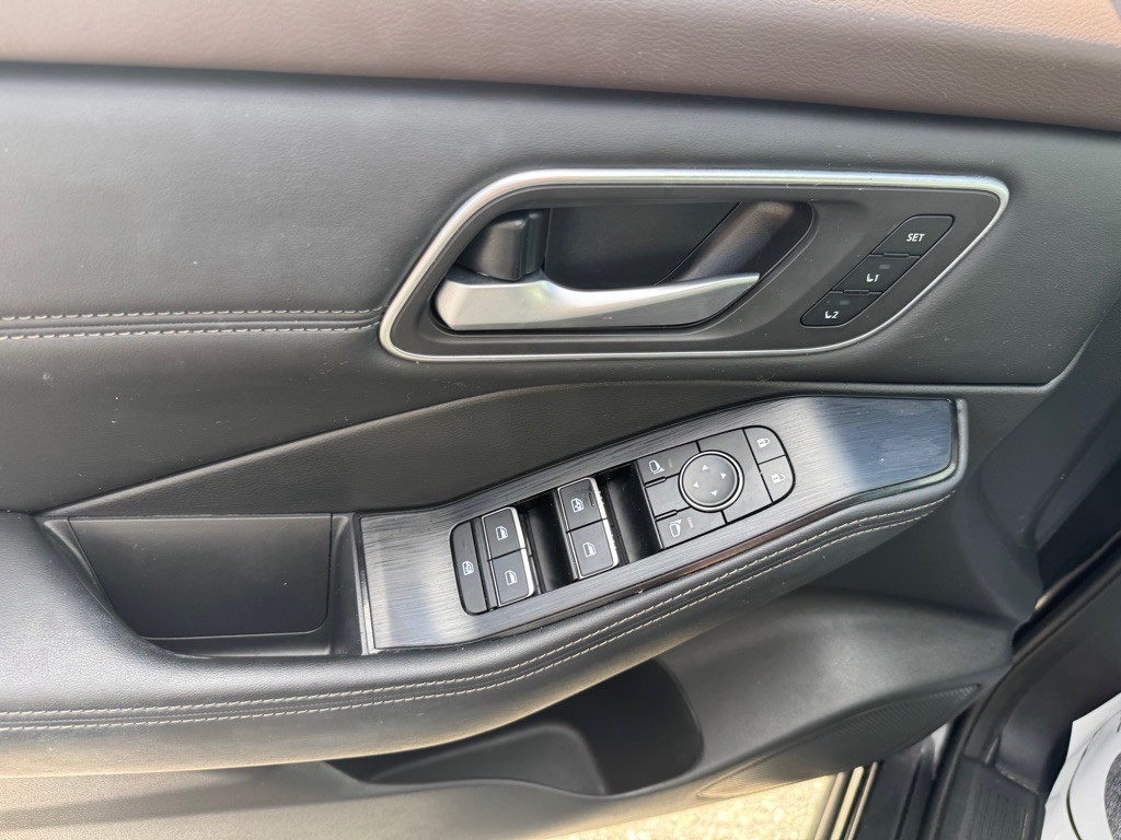2021 Nissan Rogue Image 9