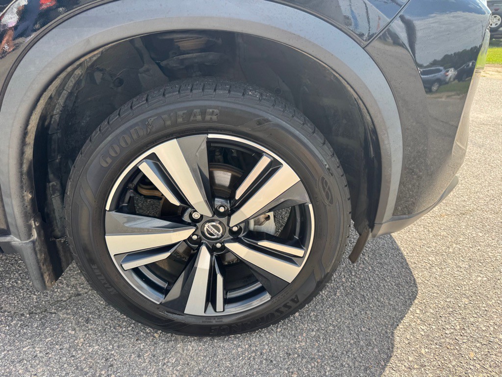 2021 Nissan Rogue Image 17