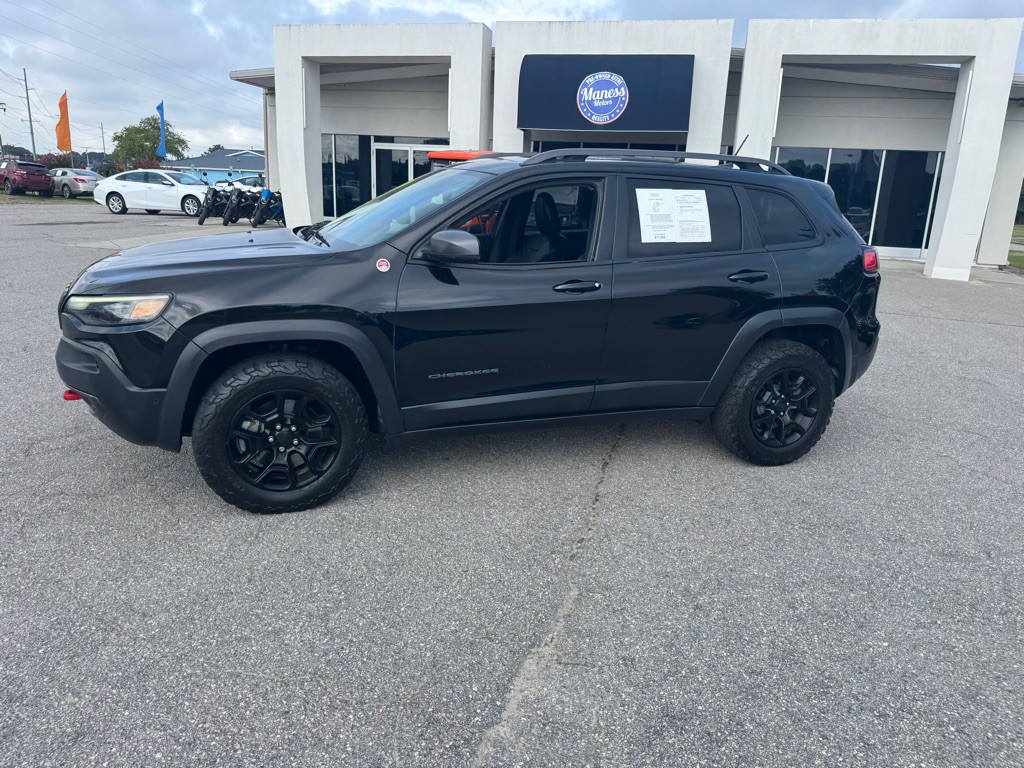 2019 Jeep Cherokee Image 2