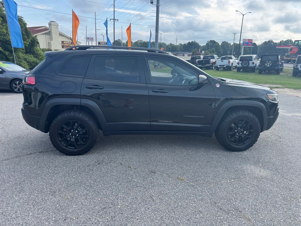 2019 Jeep Cherokee Image 6