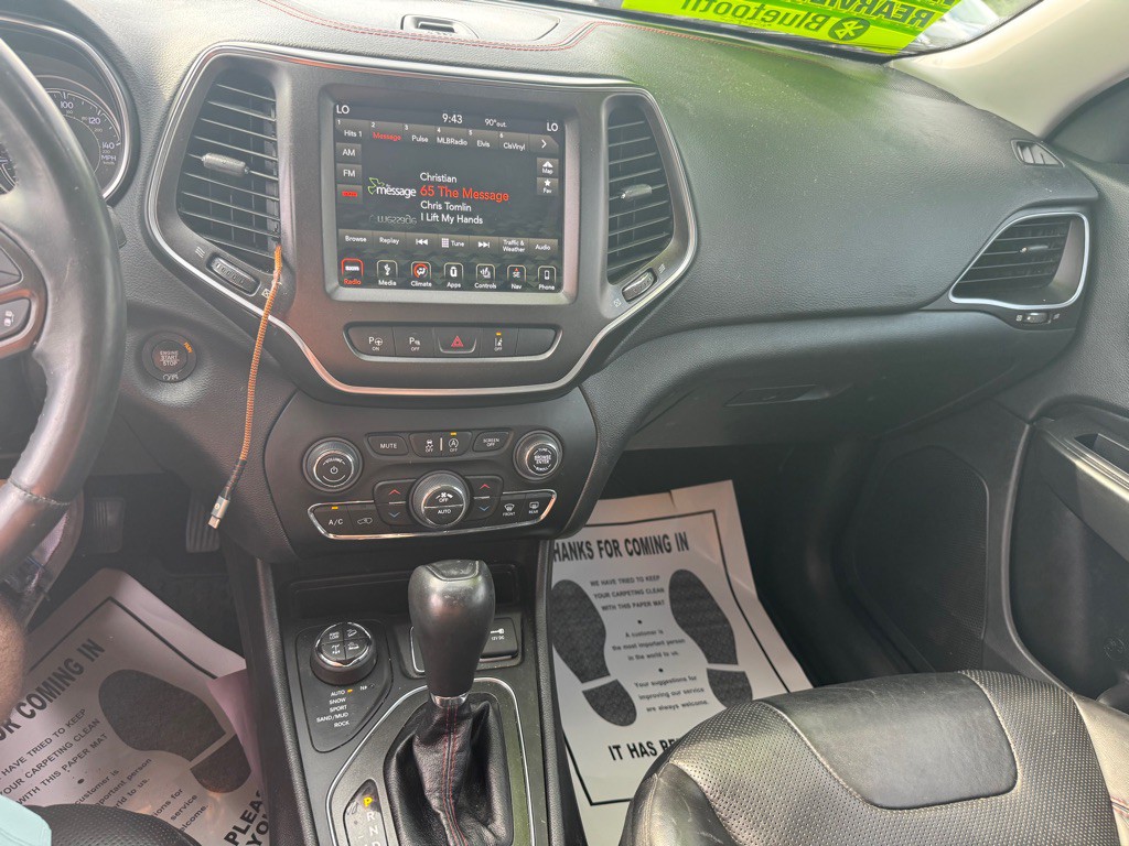 2019 Jeep Cherokee Image 10