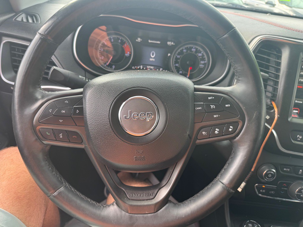 2019 Jeep Cherokee Image 11