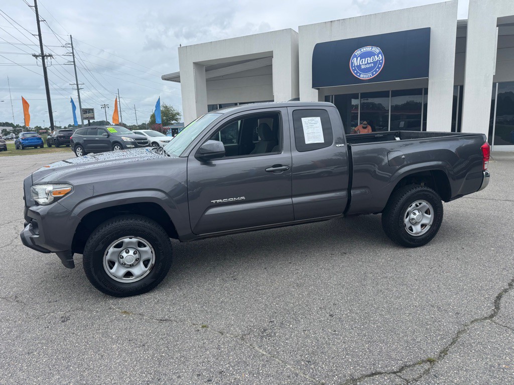 2016 Toyota Tacoma Image 2