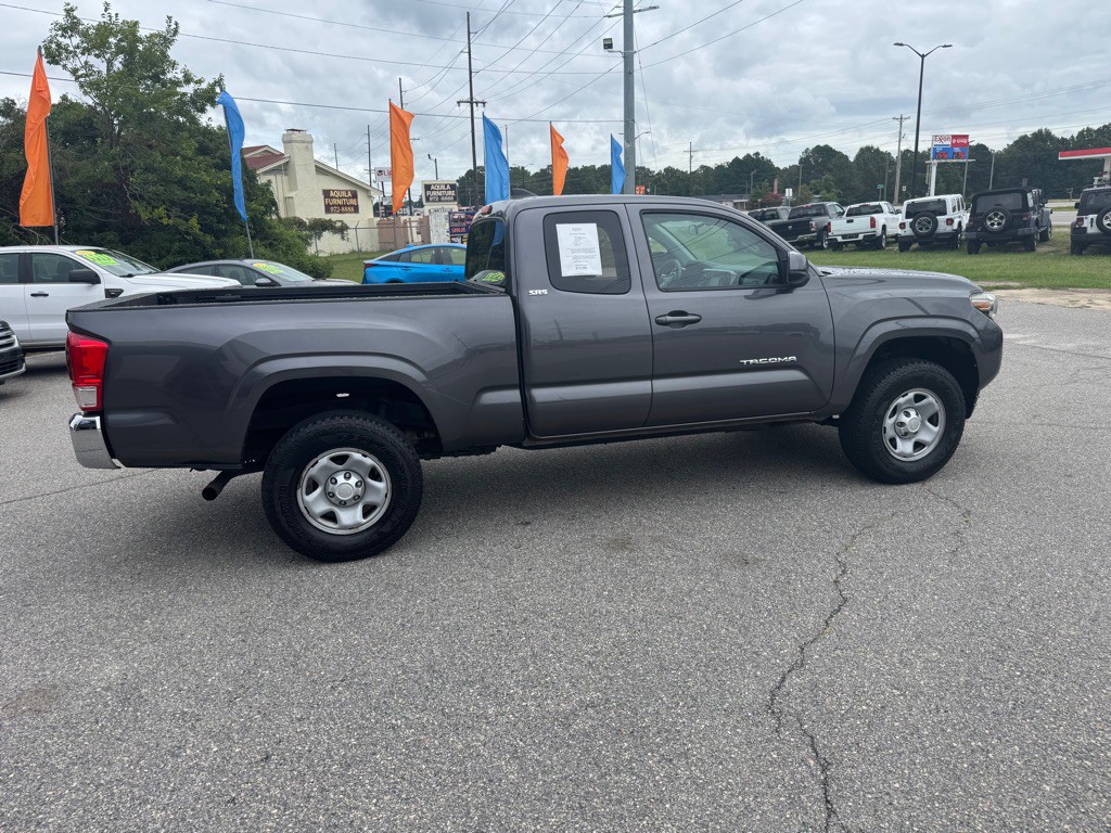 2016 Toyota Tacoma Image 6