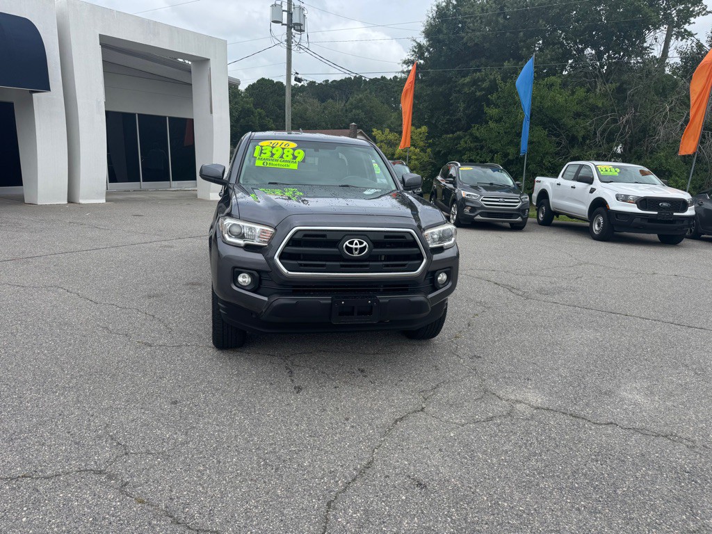 2016 Toyota Tacoma Image 8