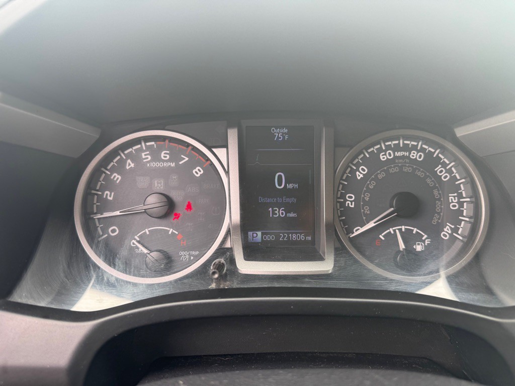 2016 Toyota Tacoma Image 12