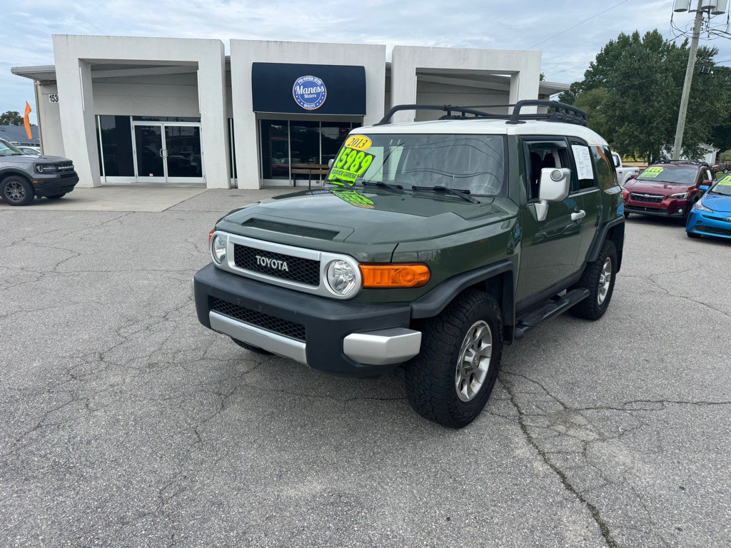 2013 Toyota FJ Cruiser Image 1
