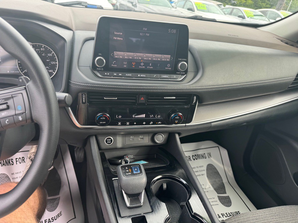 2021 Nissan Rogue Image 10