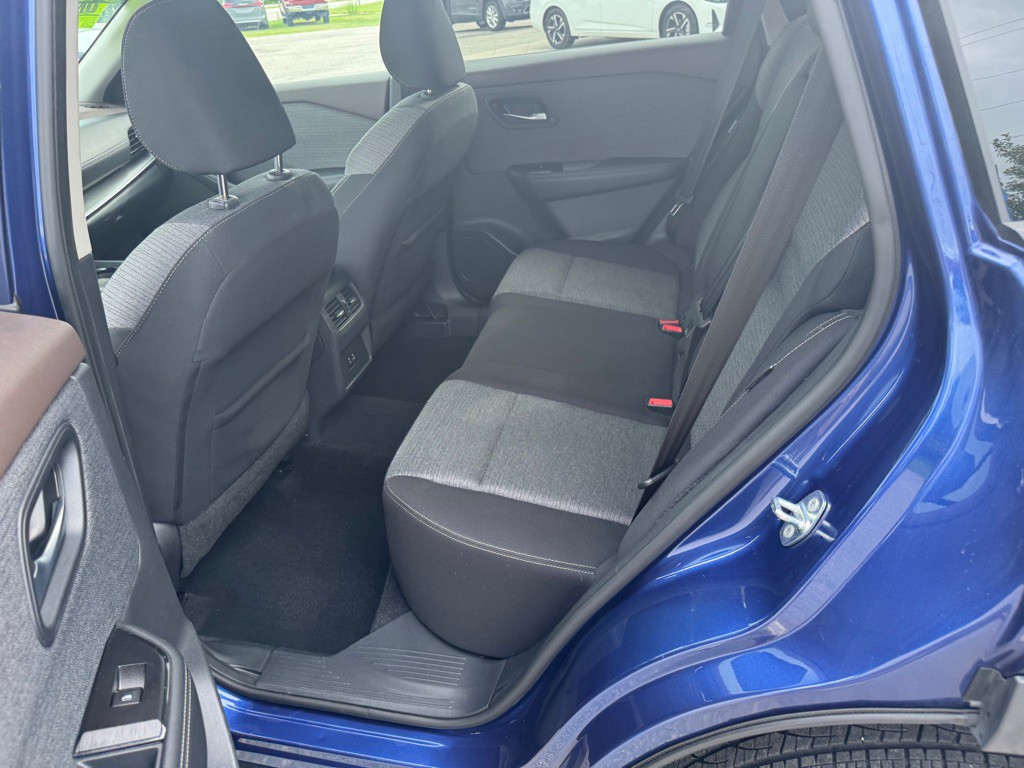 2021 Nissan Rogue Image 13