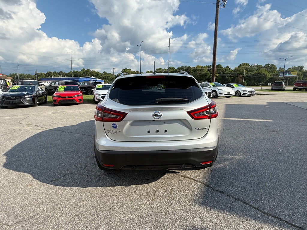 2021 Nissan Rogue Image 4