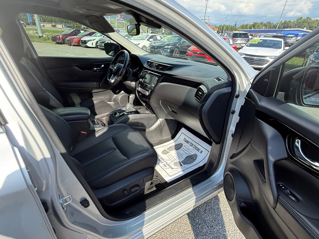 2021 Nissan Rogue Image 9