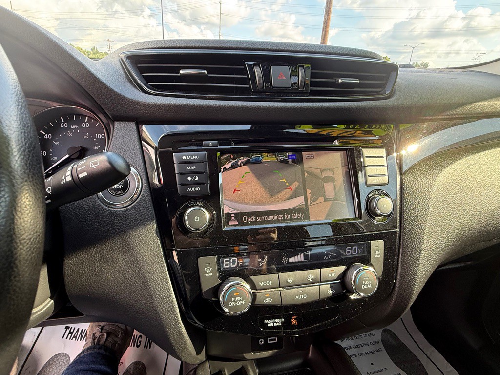 2021 Nissan Rogue Image 16