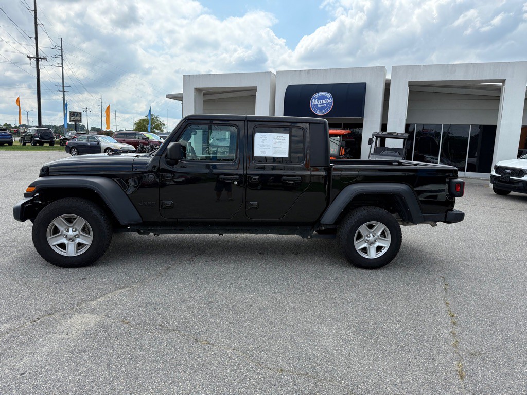 2023 Jeep Gladiator Image 2
