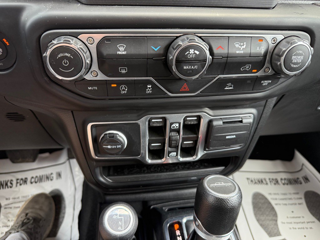 2023 Jeep Gladiator Image 15