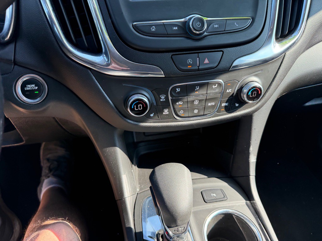 2022 Chevrolet Equinox Image 15