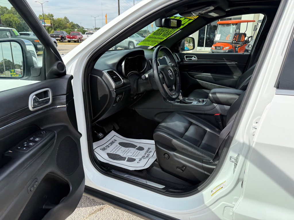 2022 Jeep Grand Cherokee Image 13