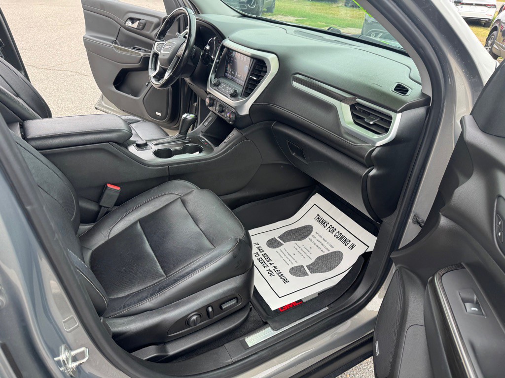 2019 GMC Acadia Image 16