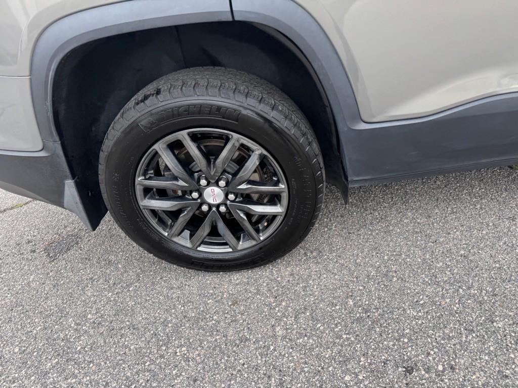 2019 GMC Acadia Image 18