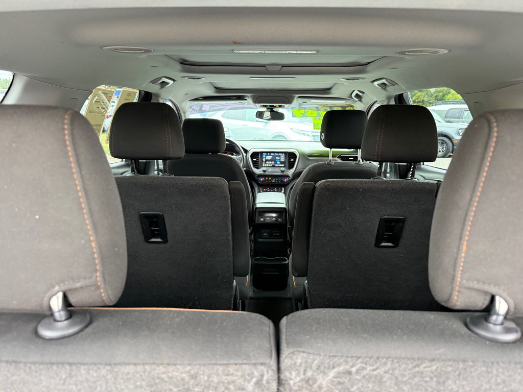 2021 GMC Acadia Image 12