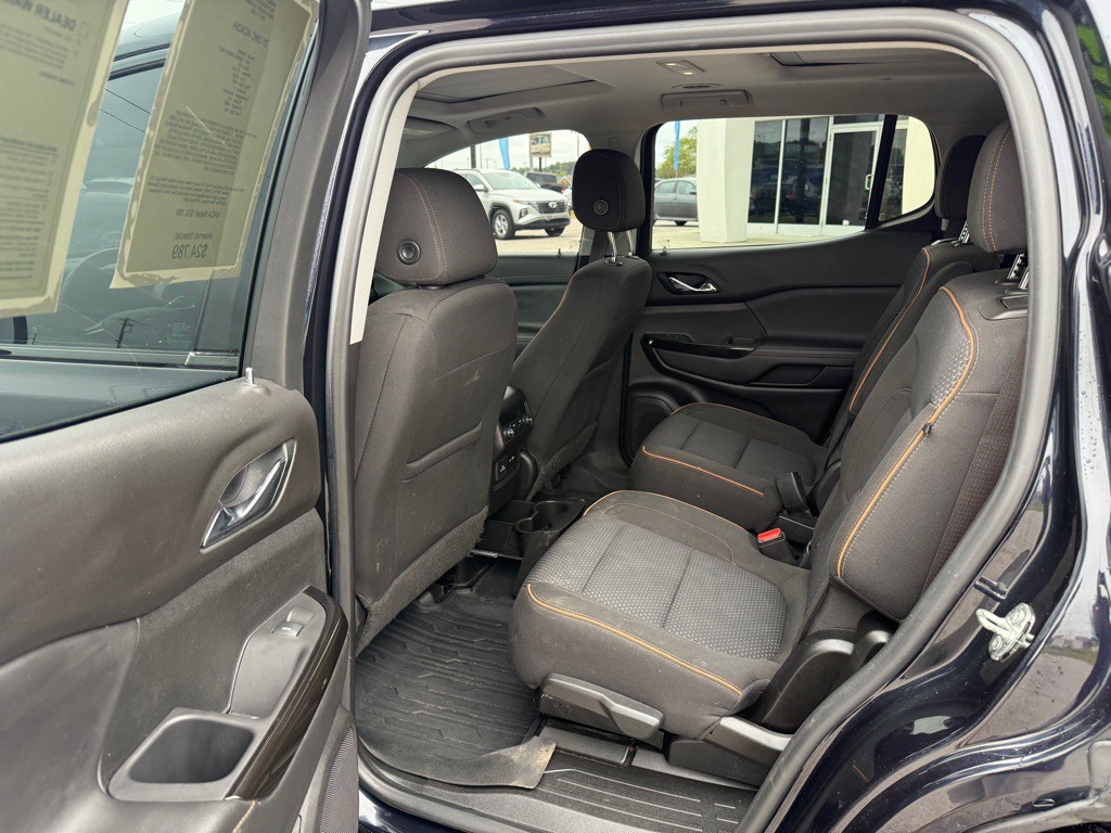 2021 GMC Acadia Image 13
